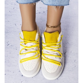 Szare sneakersy z żółtymi sznurówkami Aucoin 1
