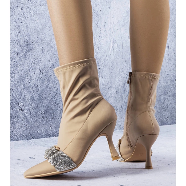 Beżowe botki zdobione cyrkoniami Caisse beżowy 1