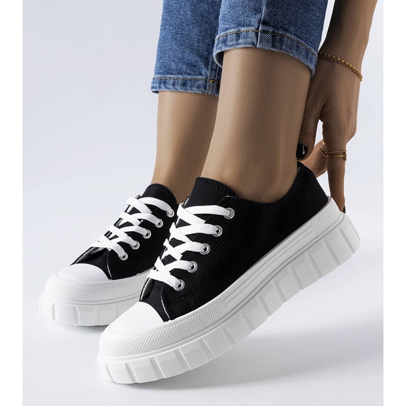 Czarne trampki na platformie Bellemare 1