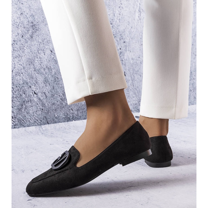 Czarne balerinki z kwadratowym noskiem Carrière 1