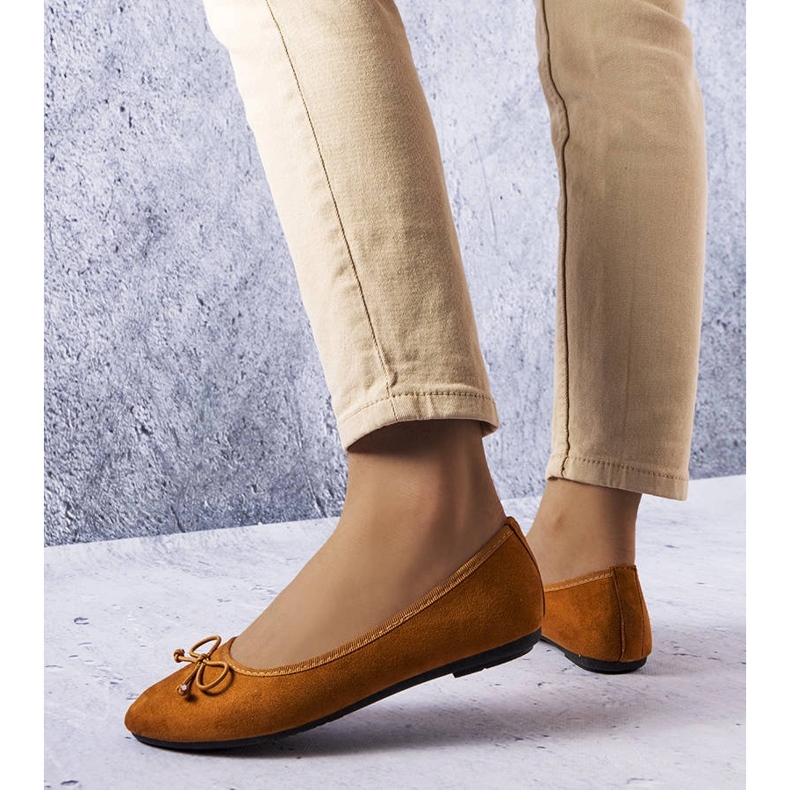 Brązowe balerinki z kokardką Chandonnet 1