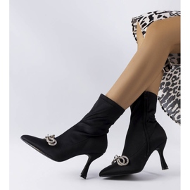 Czarne botki zdobione cyrkoniową kokardką Mars 1