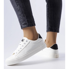 Białe materiałowe tenisówki Big Star LL274091 1