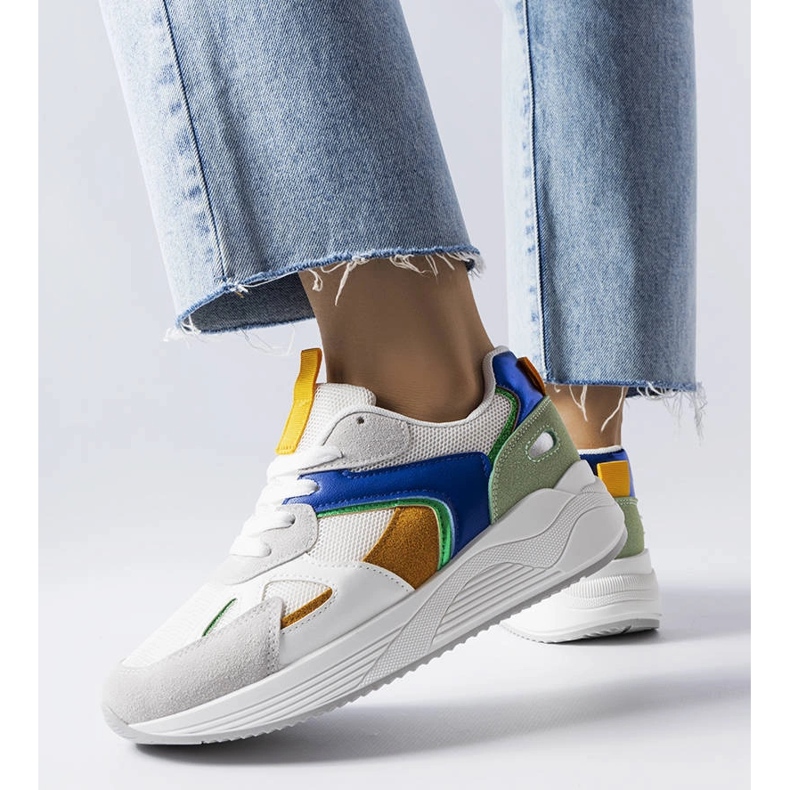 Białe sneakersy z łączonych materiałów Riel 1