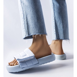 BM Niebieskie klapki zapinane na rzep Aleron 1