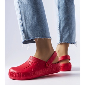 Czerwone klapki Big Star II275004 2