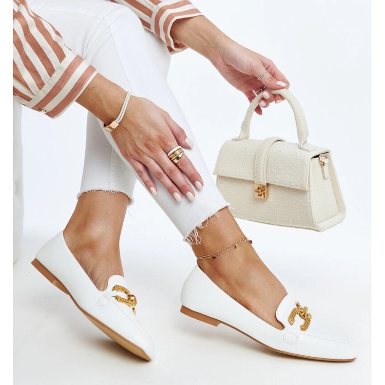 Białe mokasyny z klamerką Rousseau 1