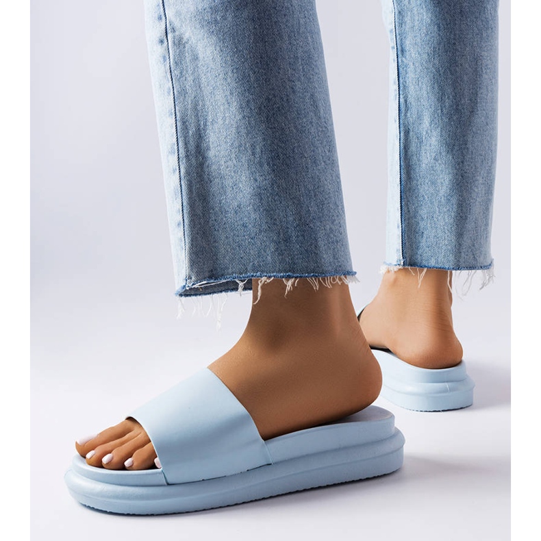 BM Niebieskie klapki na platformie Paquette 2