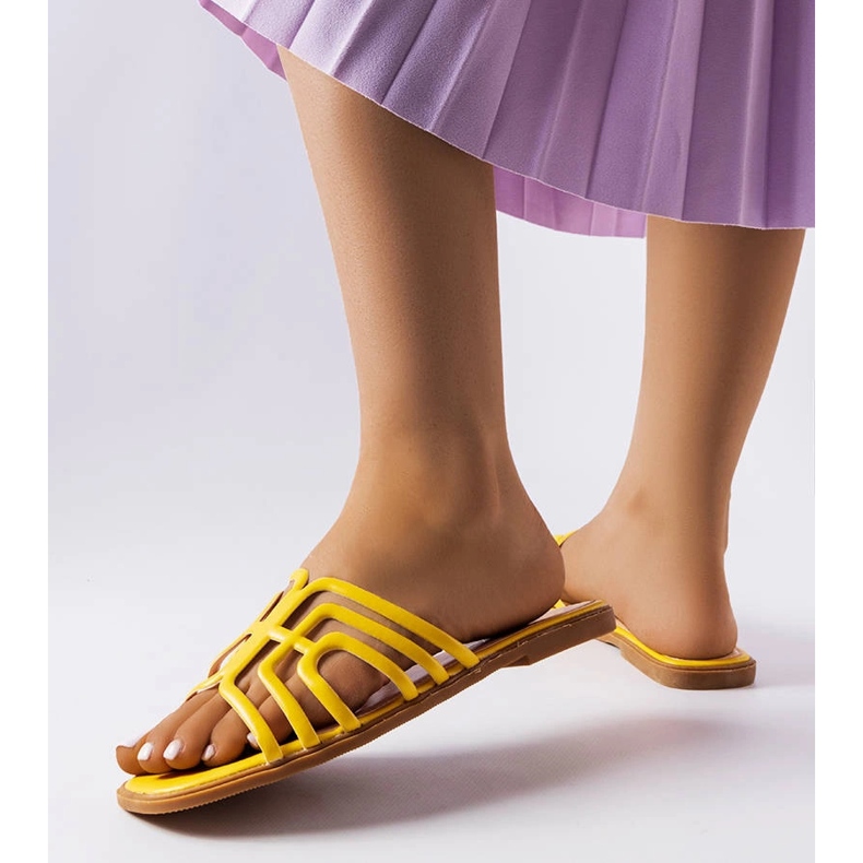 Żółte klapki damskie Gandy 2