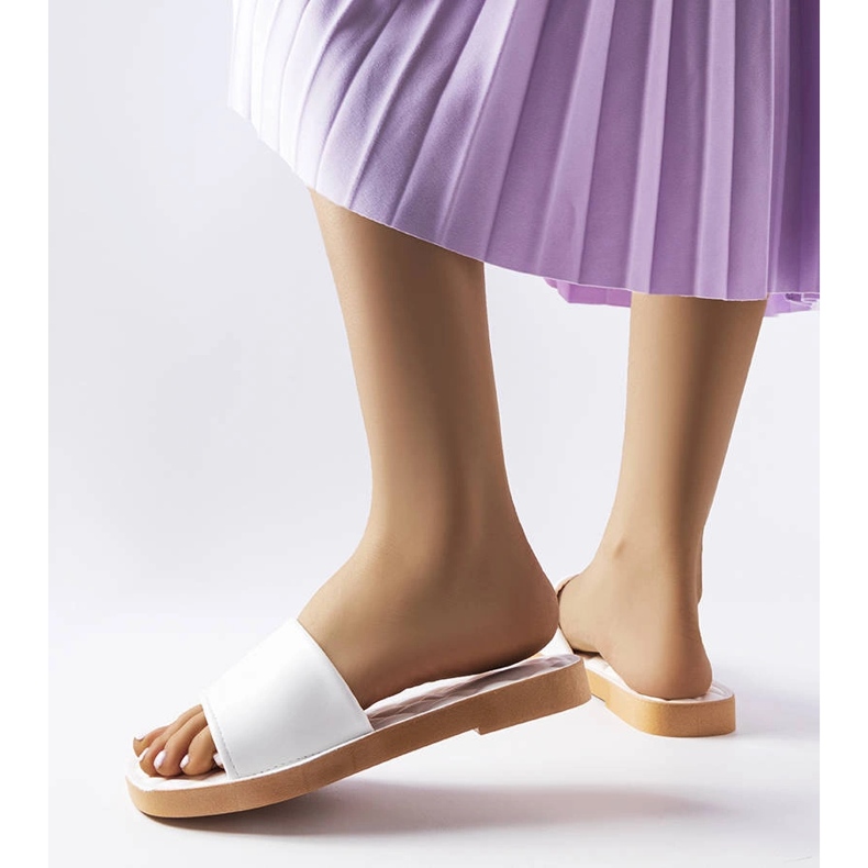 Białe gumowe klapki Chatigny 1