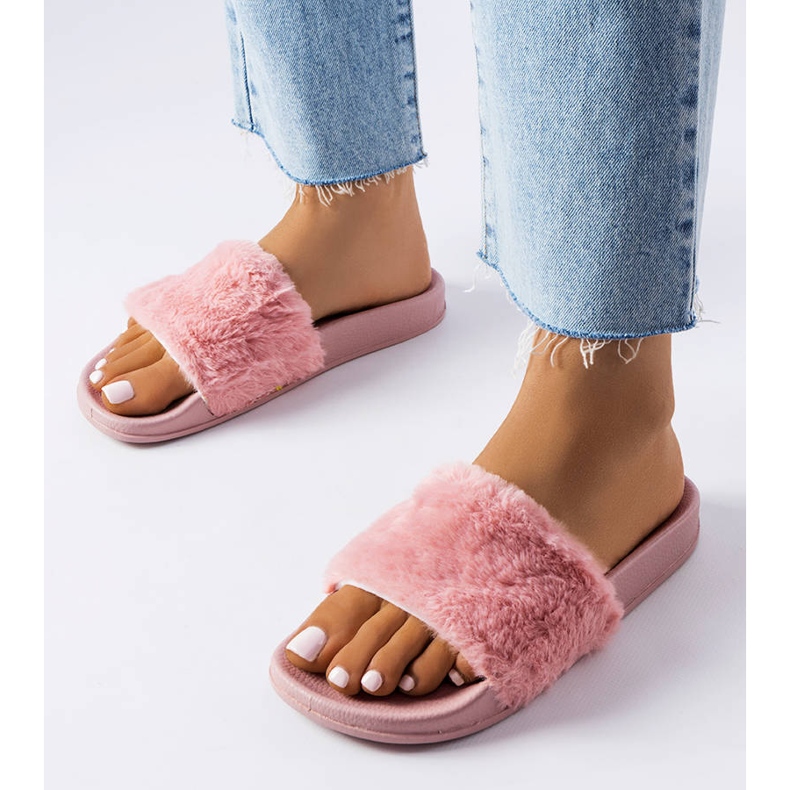 Różowe klapki z futerkiem Raffaele 1