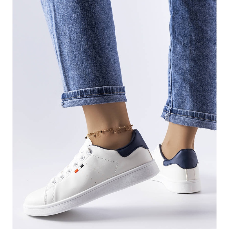 Białe sneakersy z eko-skóry Mothé 1