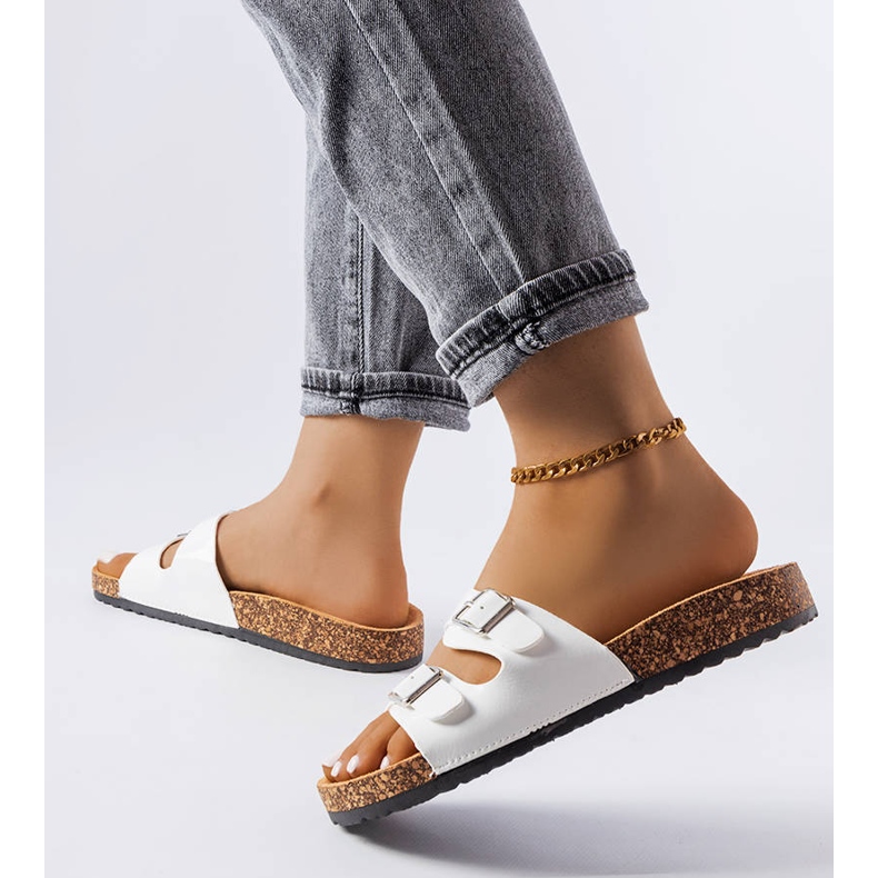 Białe klapki na korkowej podeszwie Cincinna 2