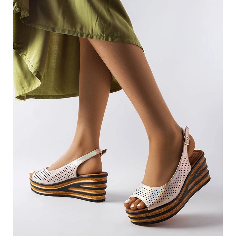 Espadryle beżowe na koturnie Griner beżowy 1