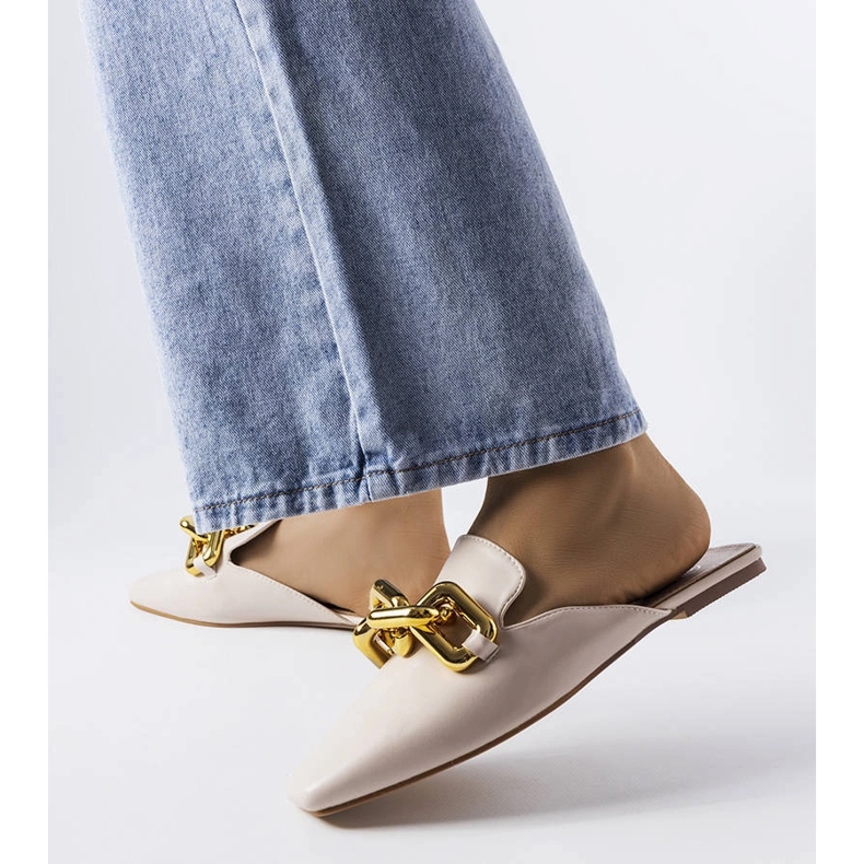 Beżowe klapki z łańcuszkiem Hickory beżowy 1