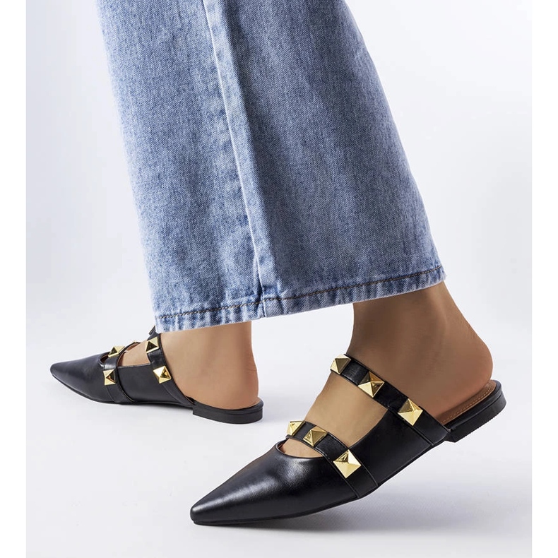 Czarne klapki ze szpiczastym noskiem Ruckman 1