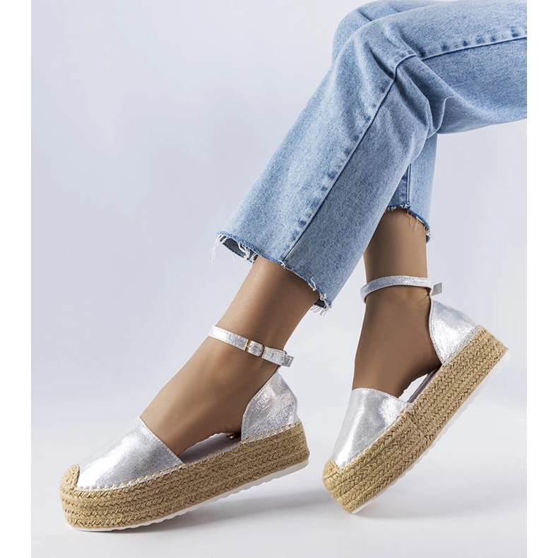 Srebrne espadryle na platformie Clousson srebrny 1