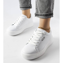 Białe sneakersy Lee Cooper LCW-23-32-1707L 1