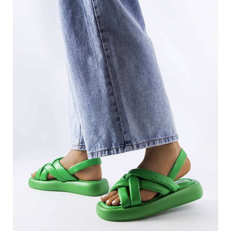 Zielone klapki na platformie Primeau 1