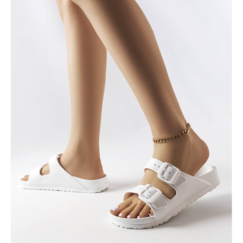 Białe gumowe klapki z klamerkami Eugene 2