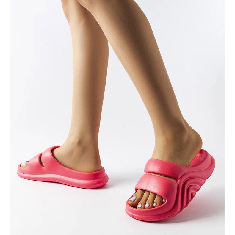 Ciemnoróżowe gumowe klapki Geneve 2