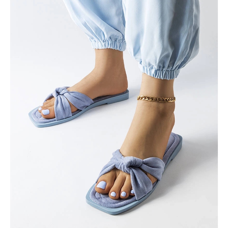 Niebieskie klapki z eko-zamszu Pride 1