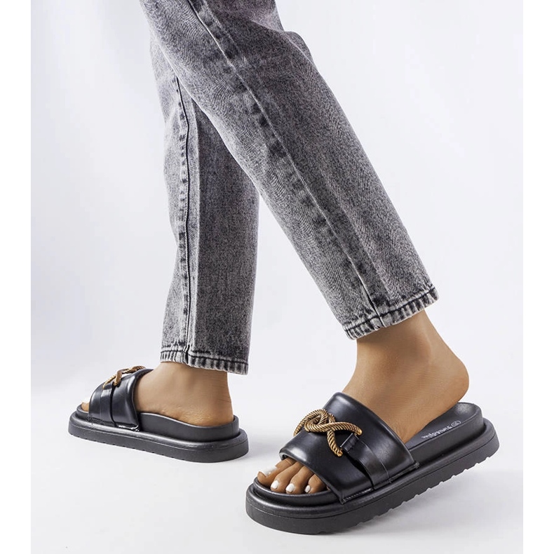 Czarne klapki na platformie Frédérique 2