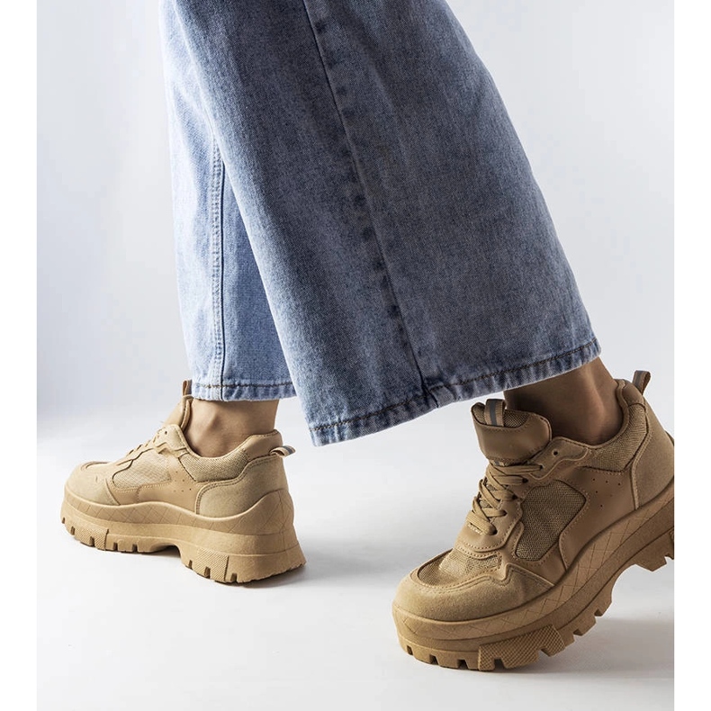 Ciemnobeżowe masywne sneakersy Mikeladze beżowy 1