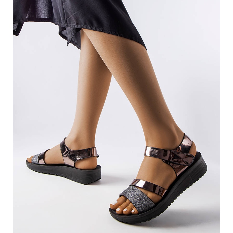 Inna Srebrne sandały na koturnie Randi srebrny 1