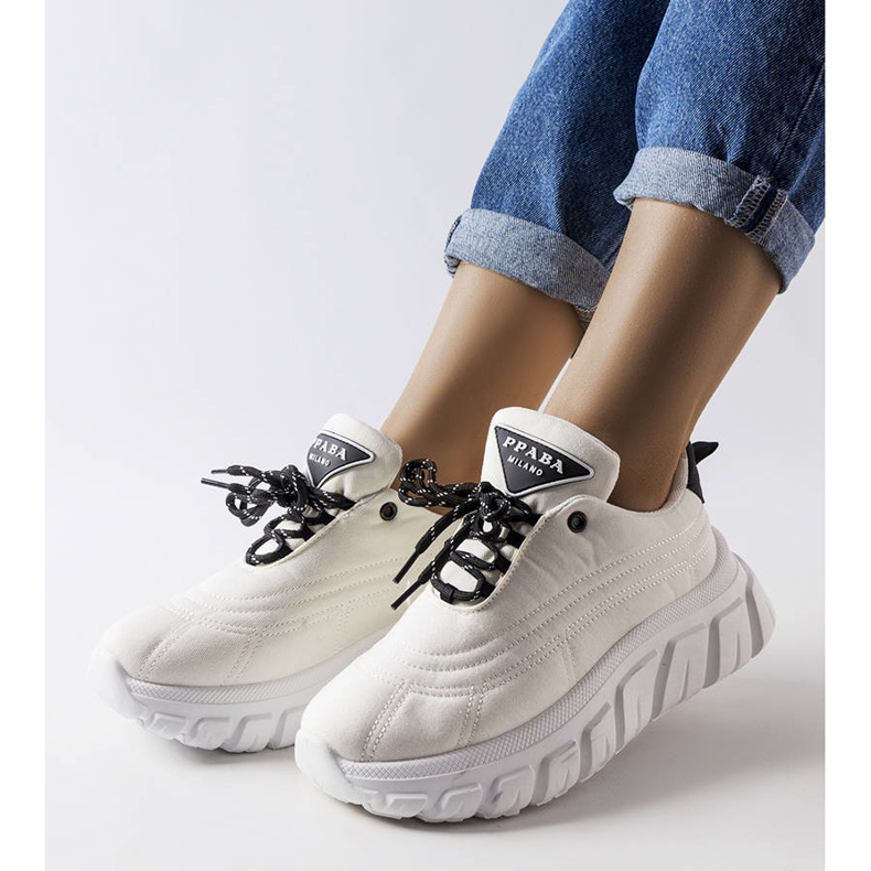 Inna Białe sneakersy Aisys 1