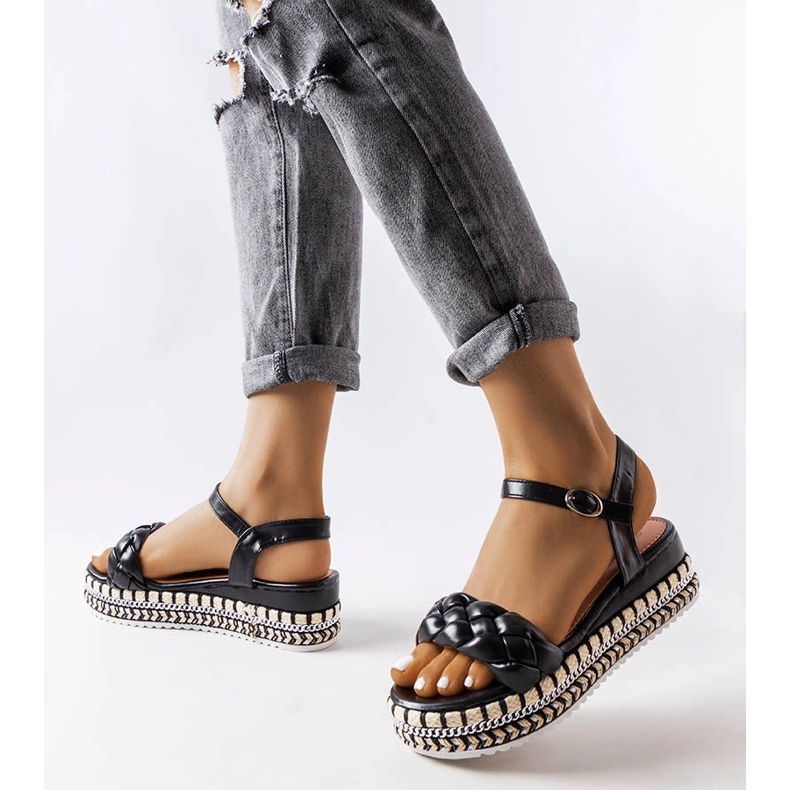 Czarne sandały na platformie Katrin 1