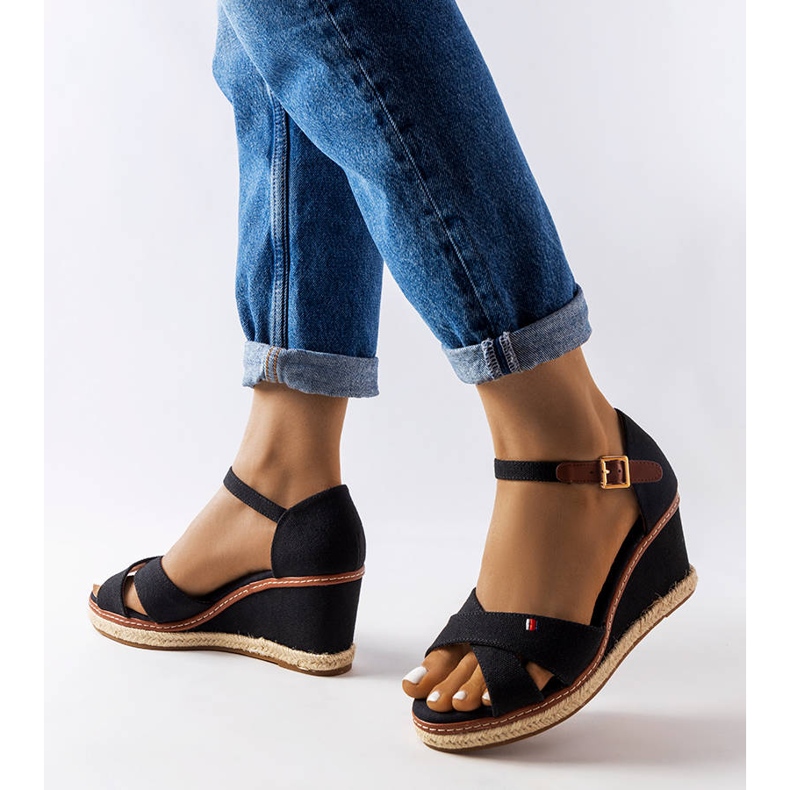 Czarne espadryle na koturnie Eleonora 1