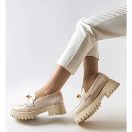 Inna Beżowe lakierowane półbuty Stella beżowy 1