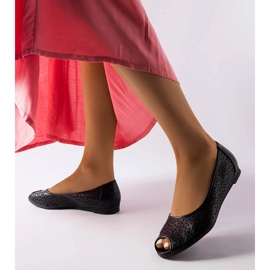 Czarne ażurowe balerinki Lafond 1