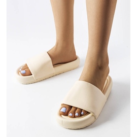 Beżowe klapki na platformie Franco beżowy 1