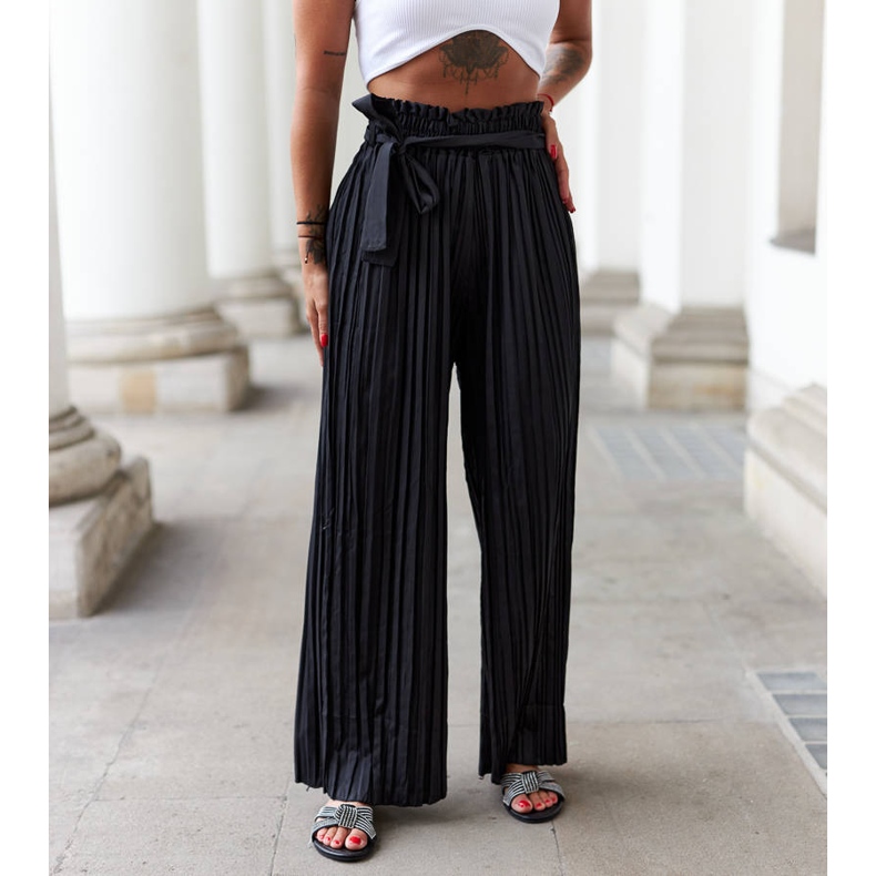 Czarne klapki zdobione cyrkoniami Loreto 1