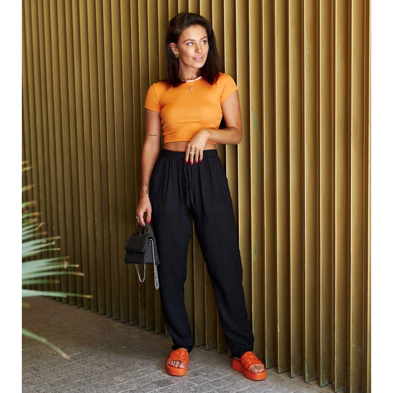 Pomarańczowe klapki na platformie Colonnello 1