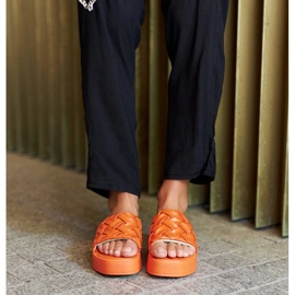 Pomarańczowe klapki na platformie Colonnello 2