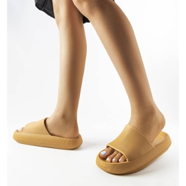 Brązowe gumowe klapki Porto 2