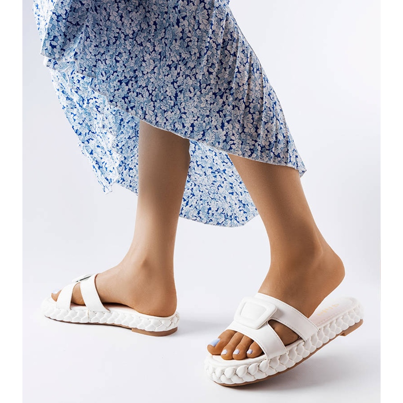 Białe klapki na platformie Francesco 2