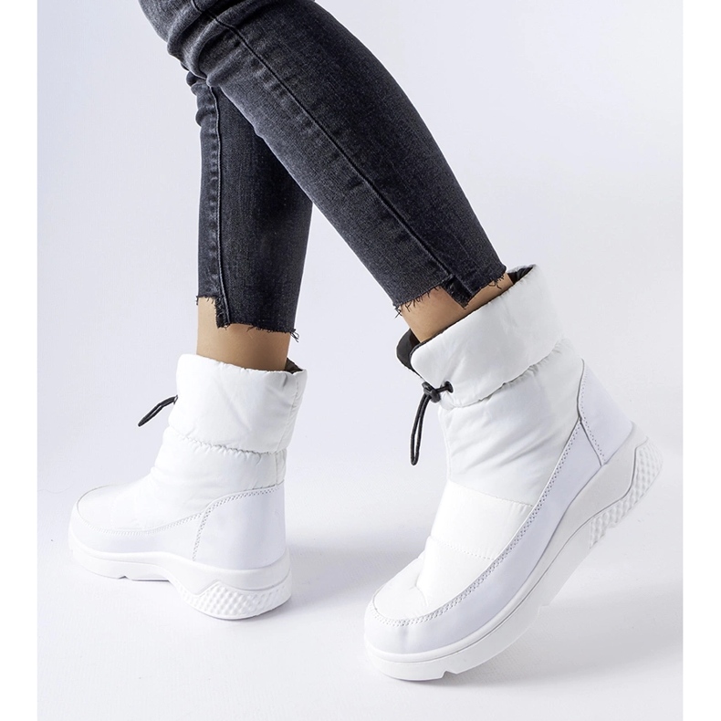 Białe damskie ocieplane śniegowce Jensen 1