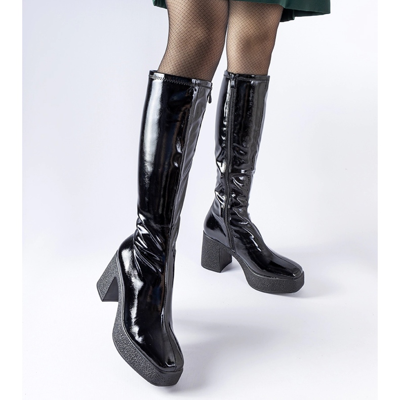 Inna Czarne lakierowane kozaki na słupku Fecteau 1