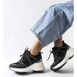 Czarne sneakersy na koturnie Echeverri 1