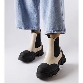 Beżowo-czarne wsuwane botki Sibyla beżowy 1