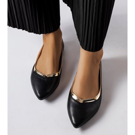 Czarne balerinki ze szpiczastym noskiem Vittorio 1