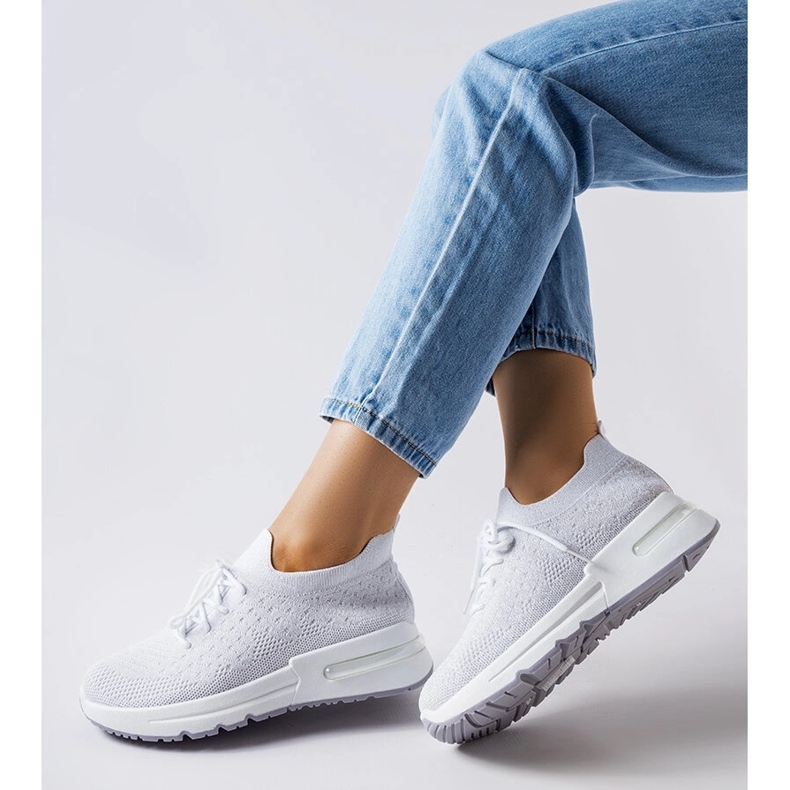 Inna Białe sneakersy zdobione srebrną nitką Randolph 1