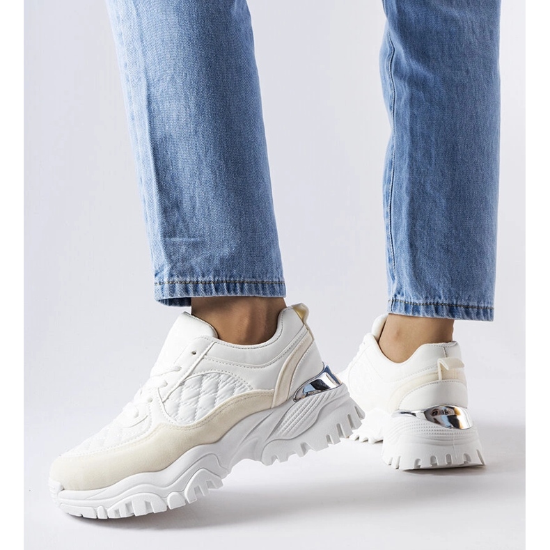 Inna Białe sneakersy ze srebrną wstawką Esquibel 1