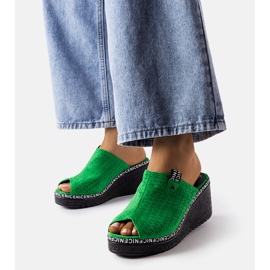 Zielone klapki na koturnie Fulvia 1