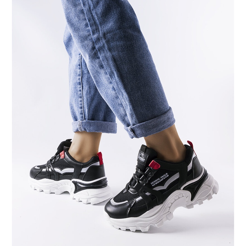 Czarne sneakersy z neonowymi wstawkami Opal 1