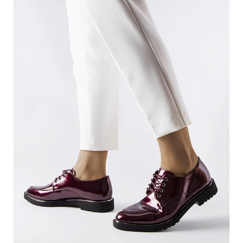 Inna Bordowe lakierowane półbuty Florentina czerwone 1